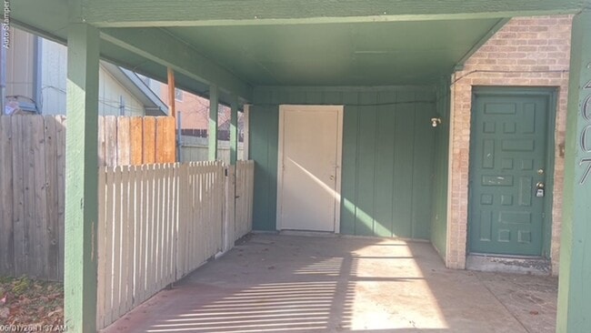 Building Photo - 2607 San Sebastian Cir