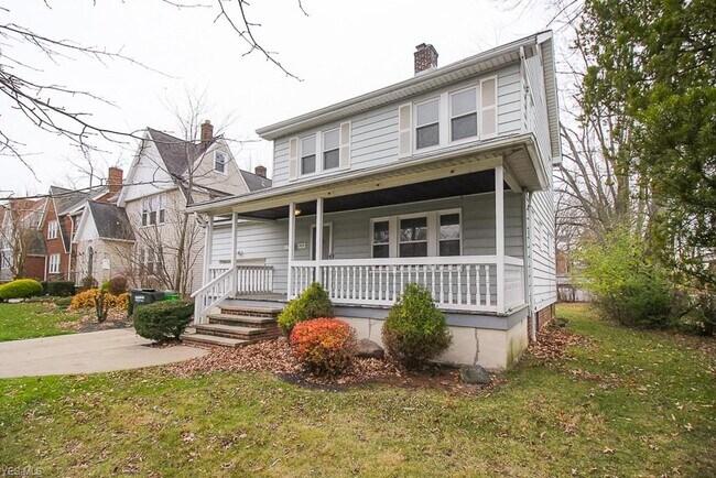 Building Photo - 1464 Sherbrook Rd