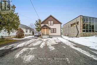 Building Photo - 4102 Portage Rd
