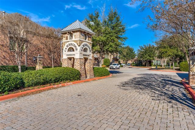 Foto del edificio - 13621 New Castle Dr
