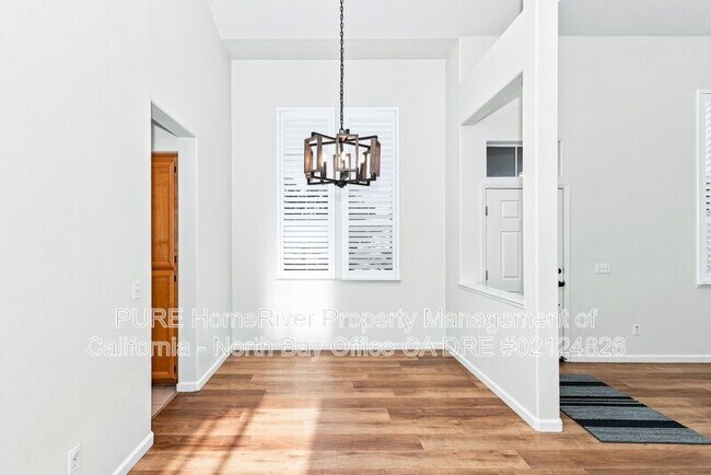 Foto del edificio - 2647 Silver Stone Ln