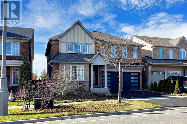 Building Photo - 128 Selwyn Rd