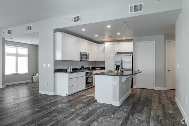 3HAB, 2BA - 1.718 ft² - Ely at the Gramercy