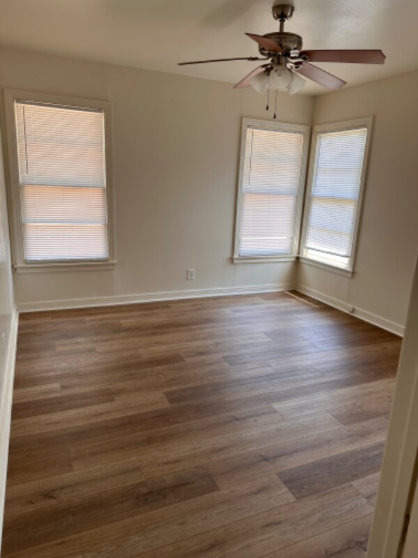Foto del edificio - 4706 Spiser Ln