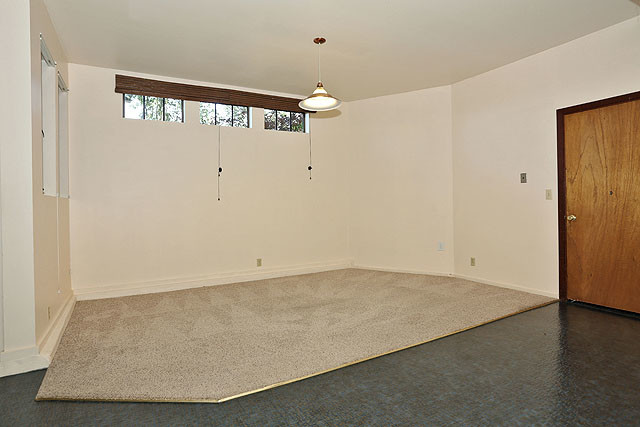 Living / Dining room - 1423 Rifle Range Rd