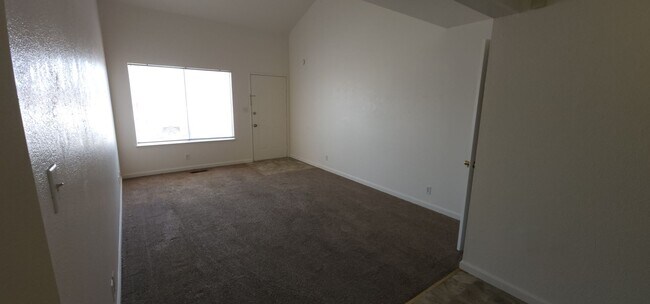 Foto del edificio - Timothy