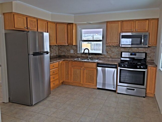 Foto del edificio - Completely Remodeled 3 Bedroom