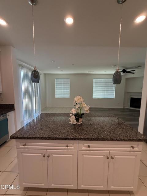 Foto del edificio - 8305 Sunset Hills Pl