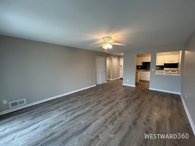 Building Photo - 5501 Carriage Way Dr