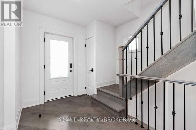 Building Photo - 26 Traymore Crescent