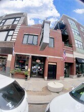 Building Photo - 3114 N Lincoln Ave