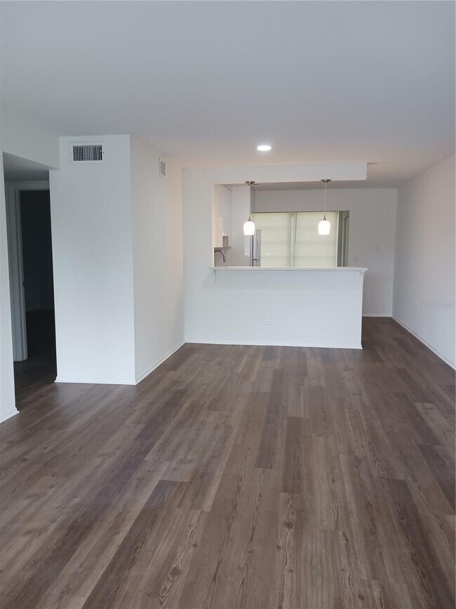 Building Photo - 2359 Finlandia Ln