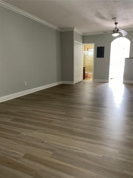 Foto del edificio - 7800 Harding Ave
