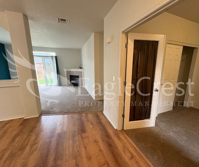 Building Photo - Three Bedroom, Two Bathroom Home Located on Cul-De-Sac in College Place