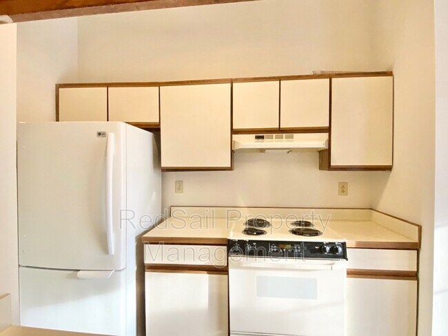 Foto del edificio - 3766B Towne Point Rd