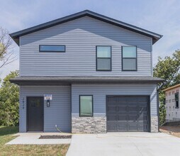Building Photo - 2824 Emery Dr