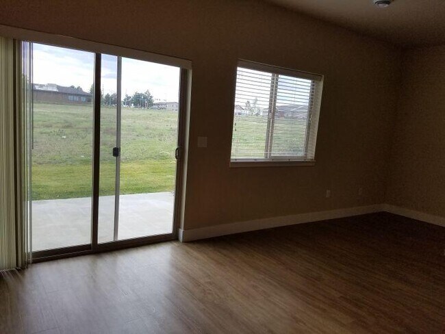 Foto del edificio - 3 bedroom in Billings MT 59106