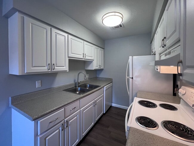2293 - Mill Run - 2293 - Mill Run Apartment