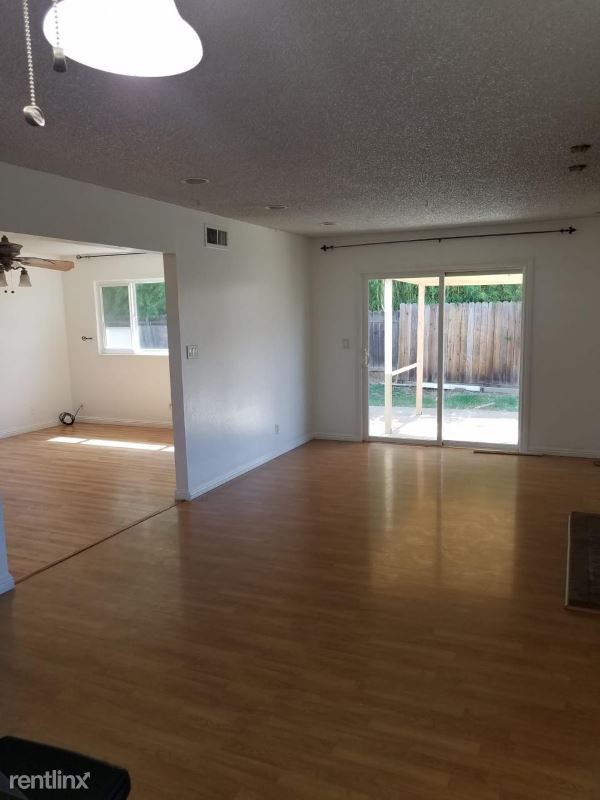 Foto del edificio - 3 br, 2 bath House - 9970 Redstone Drive
