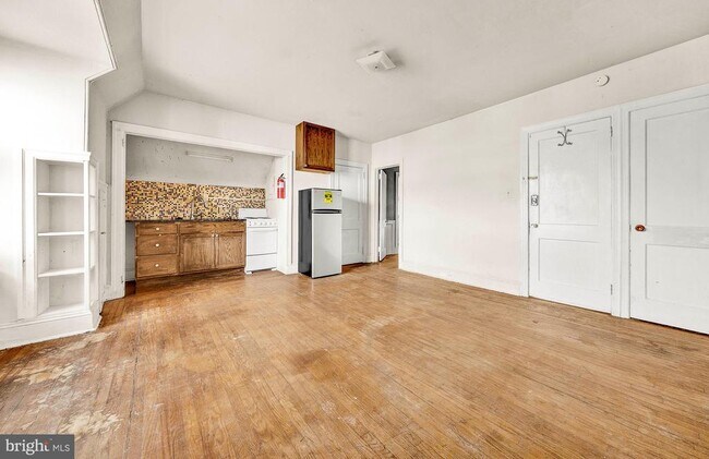 Foto del edificio - 1020 W Main St