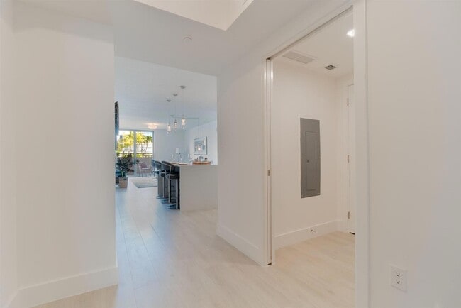 Photo - 111 SE 1st Ave Apartment