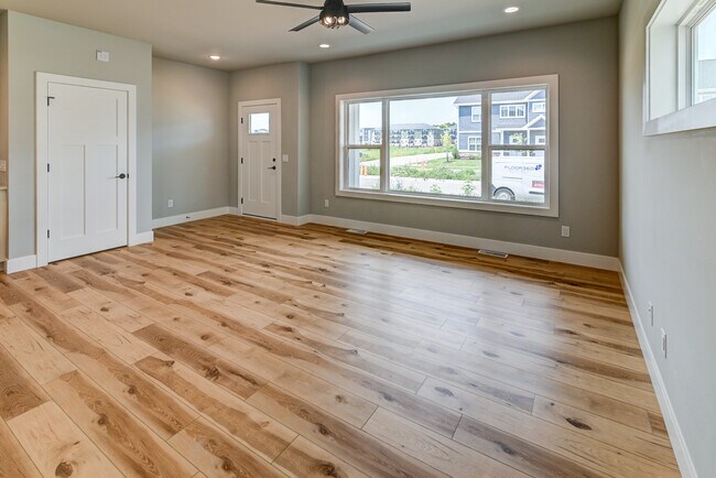 Foto del edificio - 4863 Lacy Rd