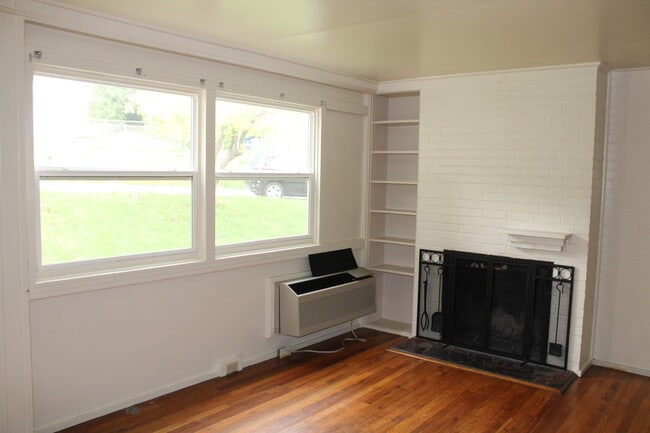Building Photo - 312 Florida Ave