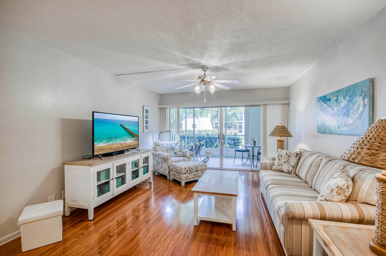 Foto principal - 11 Westwood Ave