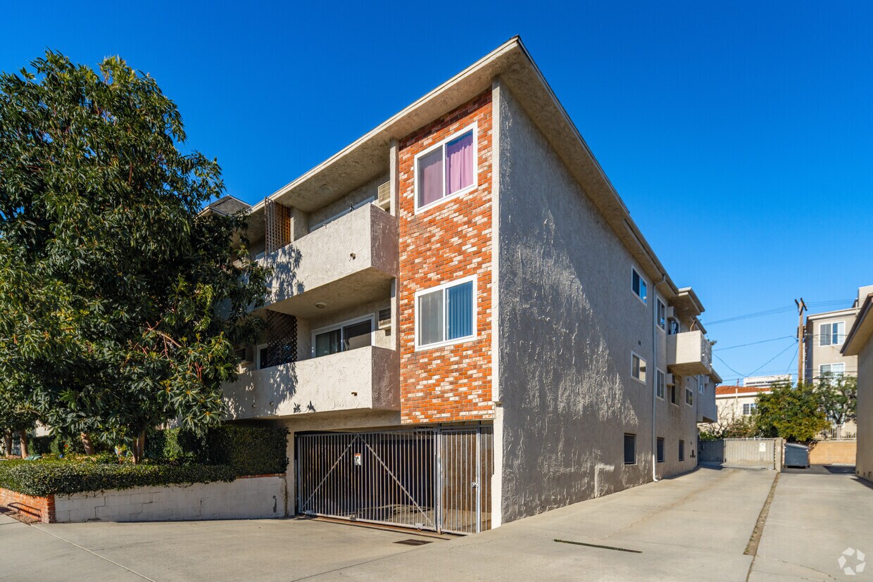 Primaria - 1712 Colby Ave