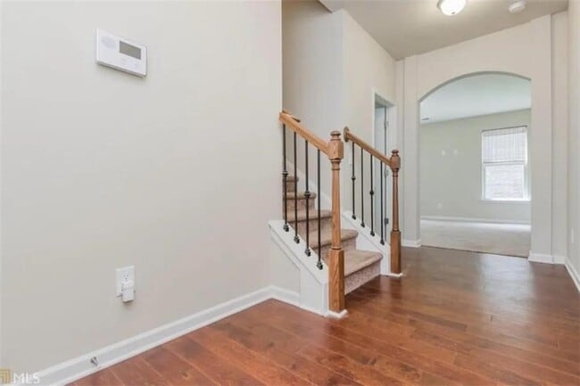 Building Photo - 3369 Castleberry Village Cir