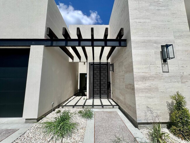 Foto del edificio - 2925 Fisher's Hill Loop