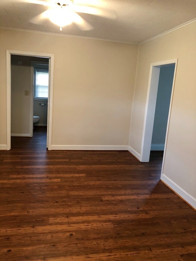 Building Photo - Available Now! Beautiful yard space, lots ...