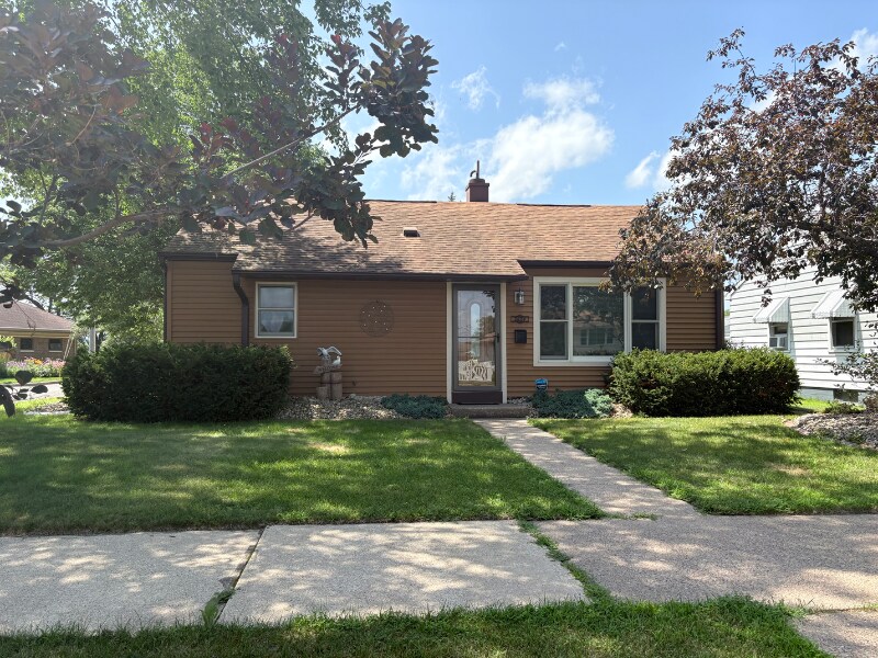 Foto principal - 2624 14th St S