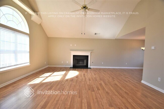 Foto del edificio - 4950 Bridle Point Pkwy