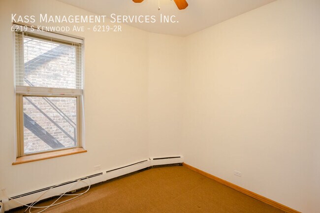 Foto del edificio - 6219 S Kenwood Ave