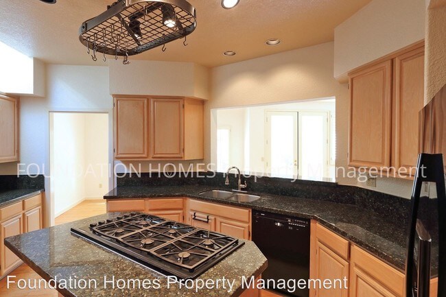 Building Photo - 3 br, 2.5 bath House - 49 Creek View Cir