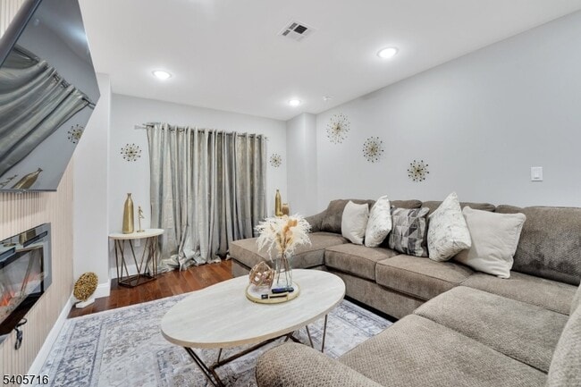 Foto del edificio - 225 S 9th St