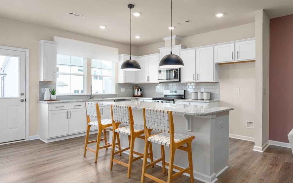 Foto principal - 805 Falls Grove Trl