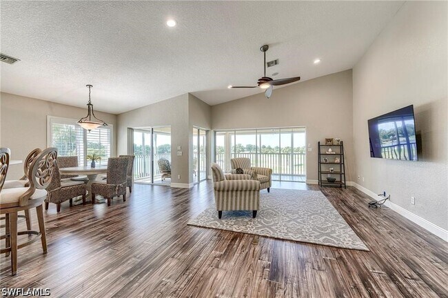 Building Photo - 8460 Southbridge Dr