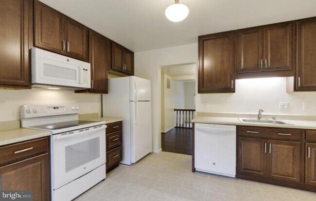 Foto del edificio - 5732 Lofthill Ct