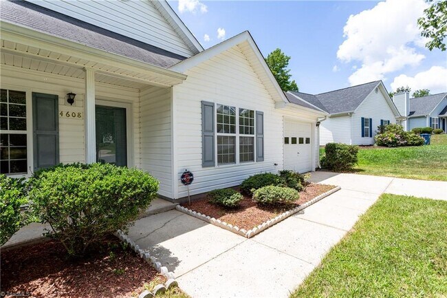 Foto del edificio - 4608 Barn Owl Ct
