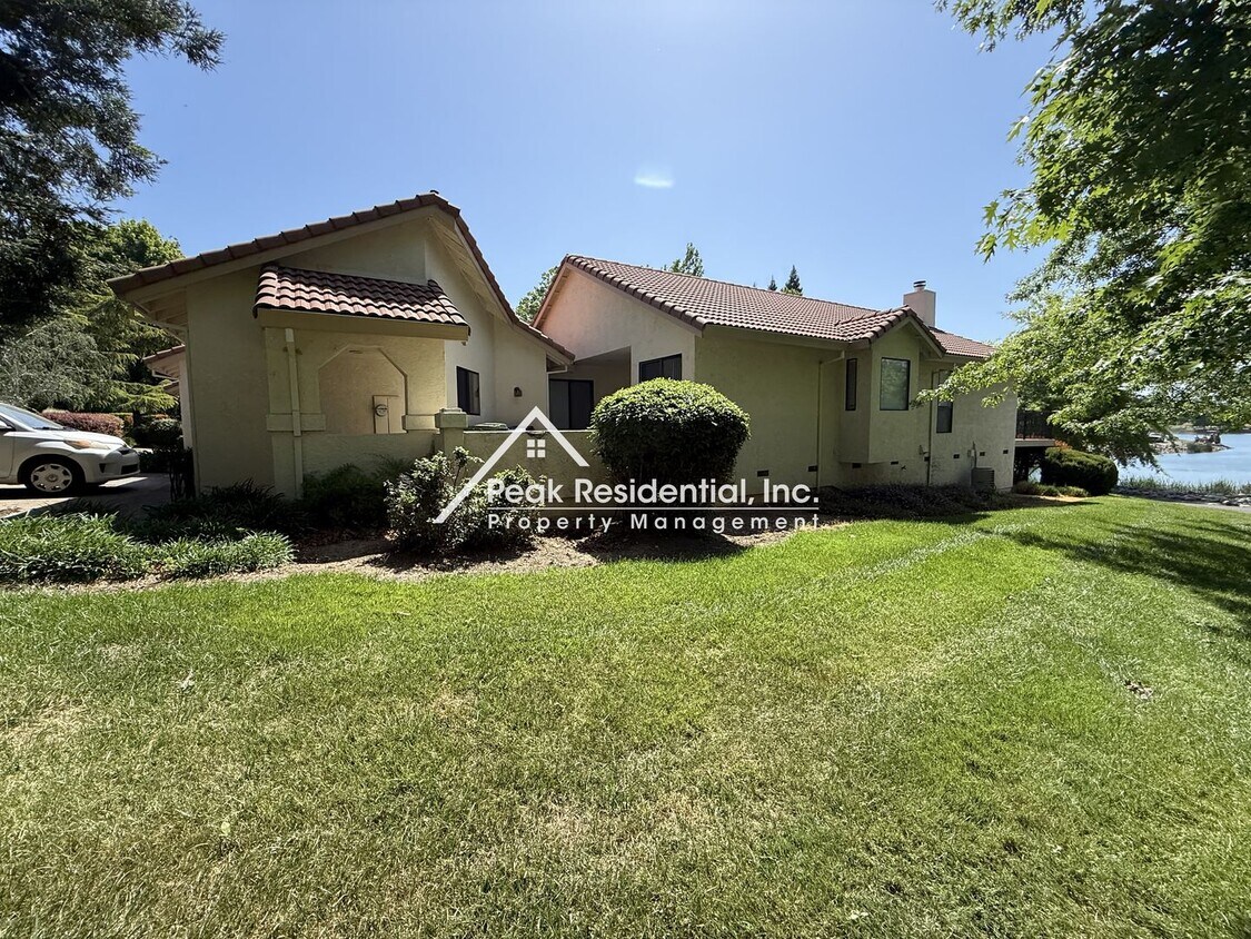 Primary Photo - Rancho Murieta 3bd/2ba Duplex with 2 Car G...