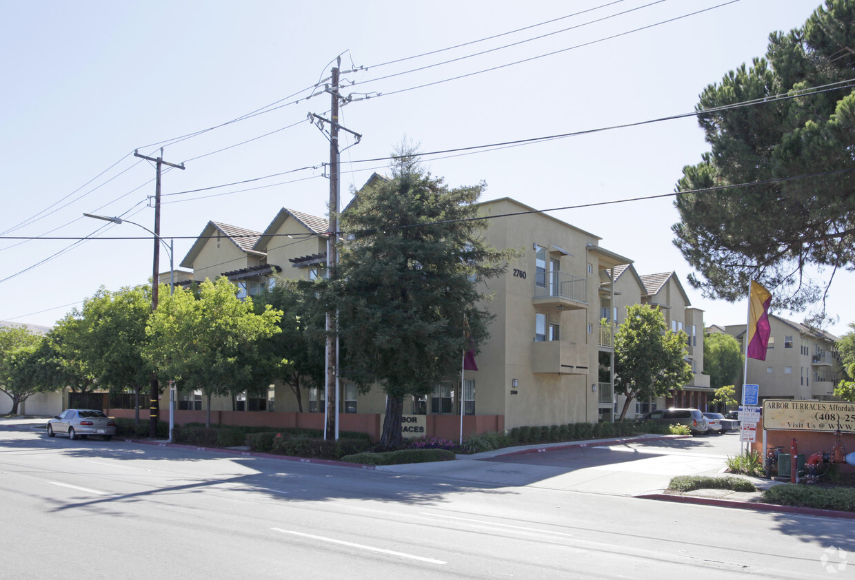 Building Photo - Arbor Terraces