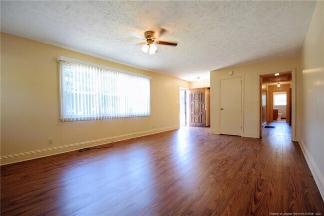 Foto del edificio - 1710 Camden Rd