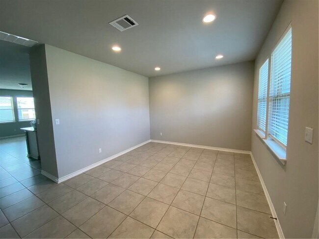 Building Photo - 2109 Pecan Island Dr