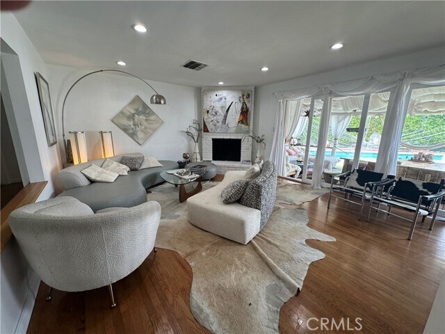 Foto del edificio - 12811 Cumpston St