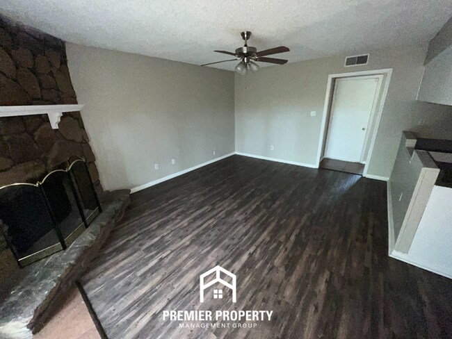 Photo - 5011 Tradewind Terrace House