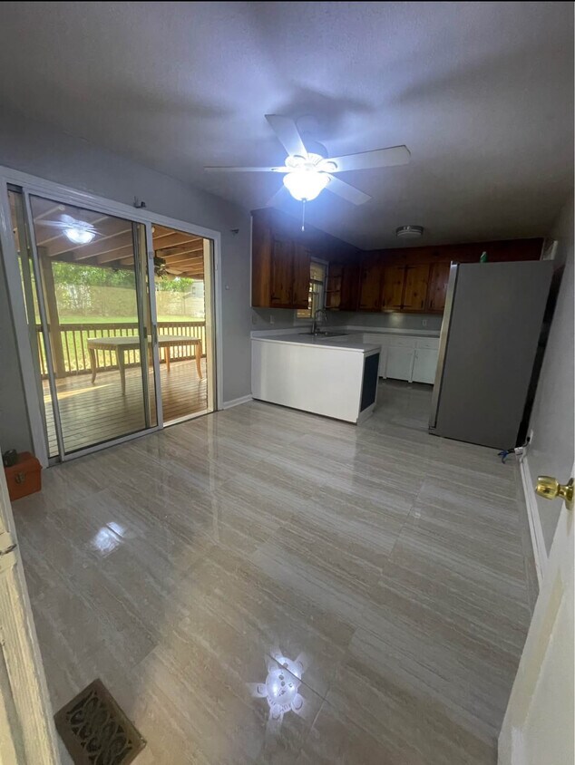 Foto del edificio - 6 Brushy Creek Rd