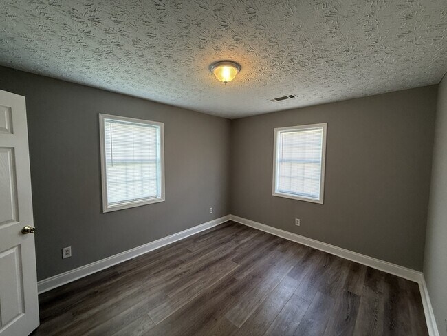 Building Photo - 225 Westchester Cir