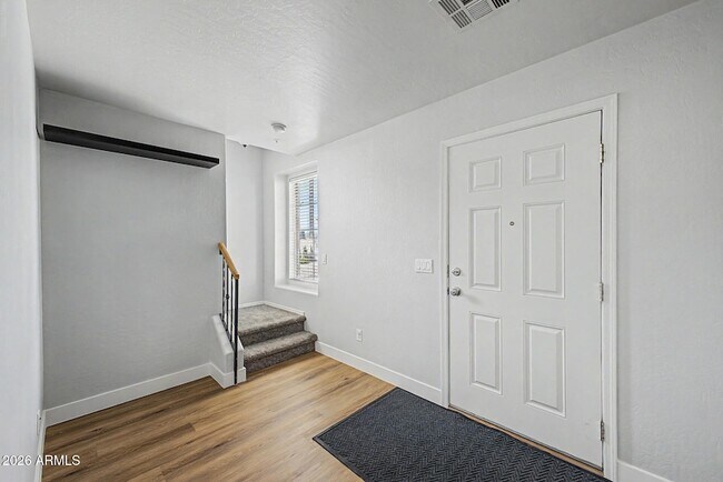 Foto del edificio - 418 N Mahogany Ct